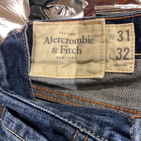 Mens 31/32 Abercrombie & Fitch Denim Shorts. - Picture 5 of 7